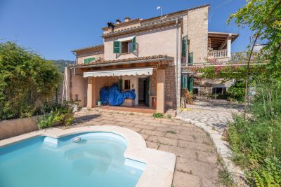 Cute house with garden and pool in Sóller Cute house with garden and pool in Sóller