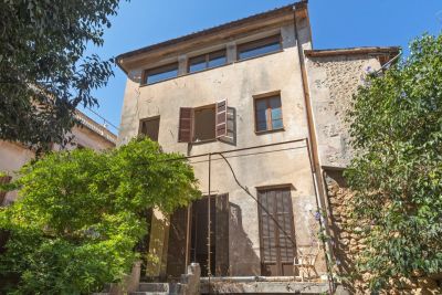 Townhouse with garden and project for a pool in Sóller Townhouse with garden and project for a pool in Sóller